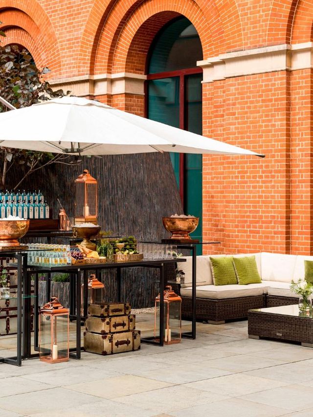 🌟 London's Luxe Landmark: St. Pancras Renaissance 🏰✨