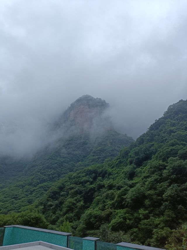 在八里溝：見山，見瀑，歸自然！