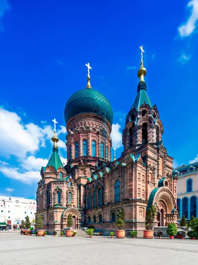 🌟 哈爾濱隱藏的瑰寶：燈光、冰與文化 🌃🏰⛪