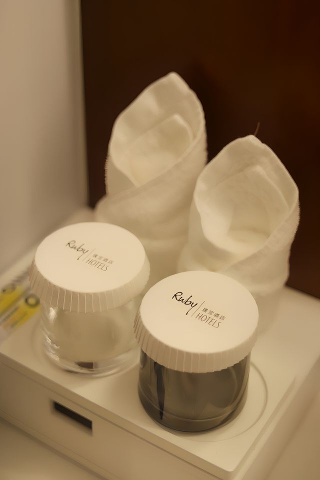 當代前衛藝術遇上復古摩登的瑰寶酒店