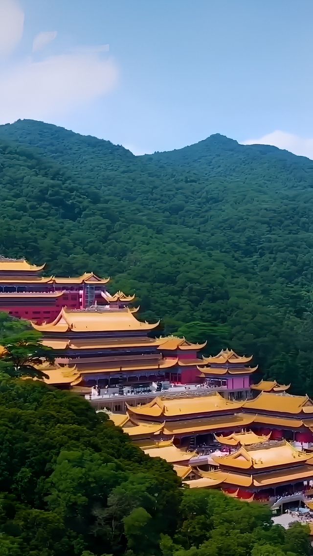 隱藏於東莞大嶺山鎮的一座雄偉壯觀的寺院。
