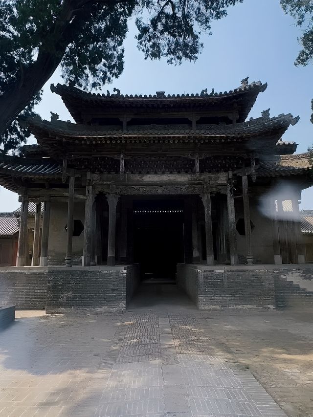 悟空!為師跟隨你的腳步來到了汾城古建築群...。
