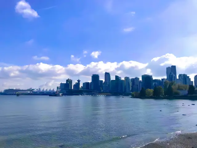 A Day Tour in Downtown Vancouver: Following the Olympic Footsteps and Embracing the Cruise Atmosphere