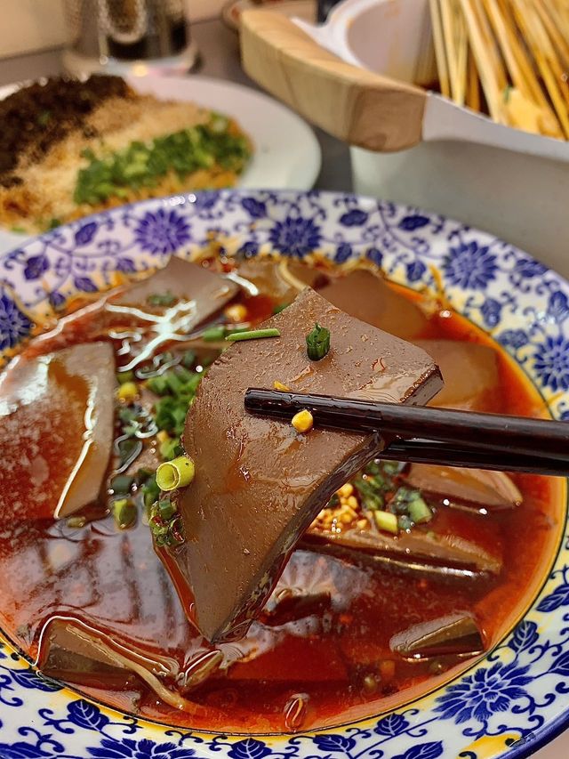 新店供應正宗川菜，美味得令人感動。