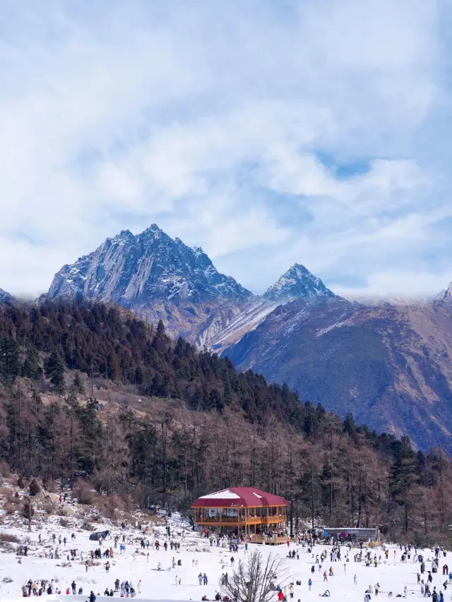 Bipenggou | A Frozen Wonderland