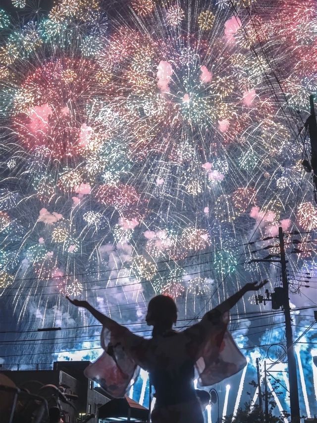 2025 日本最新花火大会時刻表！奔赴浪漫煙火🎇