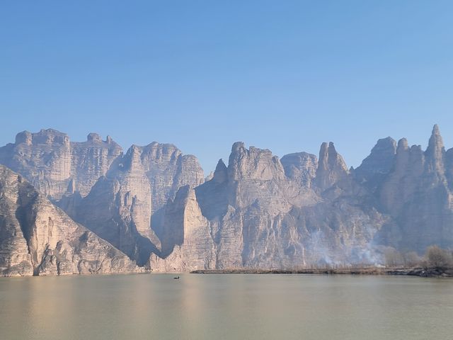 炳靈丹霞，黃河兩岸的丹霞