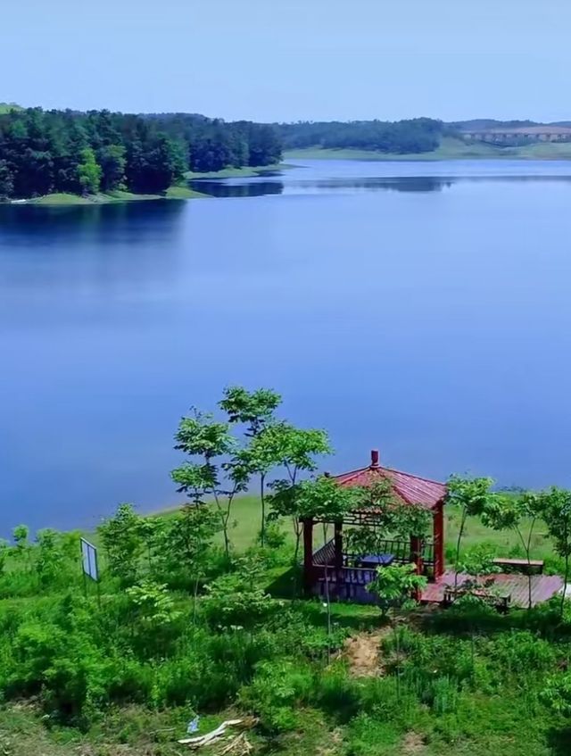 襄陽老河口登雲湖景區