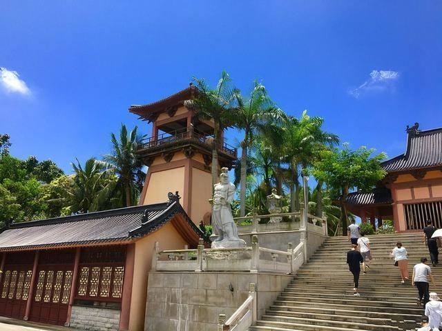 瓊海，海南東部嘅璀璨明珠，充滿迷人魅力。