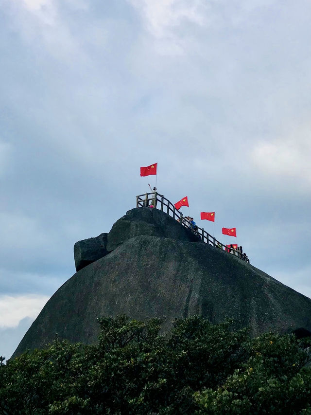 橘色落日，為桂林貓兒山披上浪漫金紗