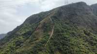 爬到腳軟！鶴山昆侖山魔鬼陡坡挑戰，我差點爬到想嘔