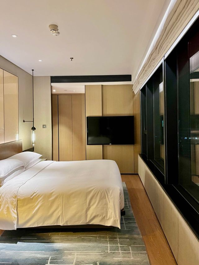 武漢櫻花季｜入住雲端高空ins風私湯酒店
