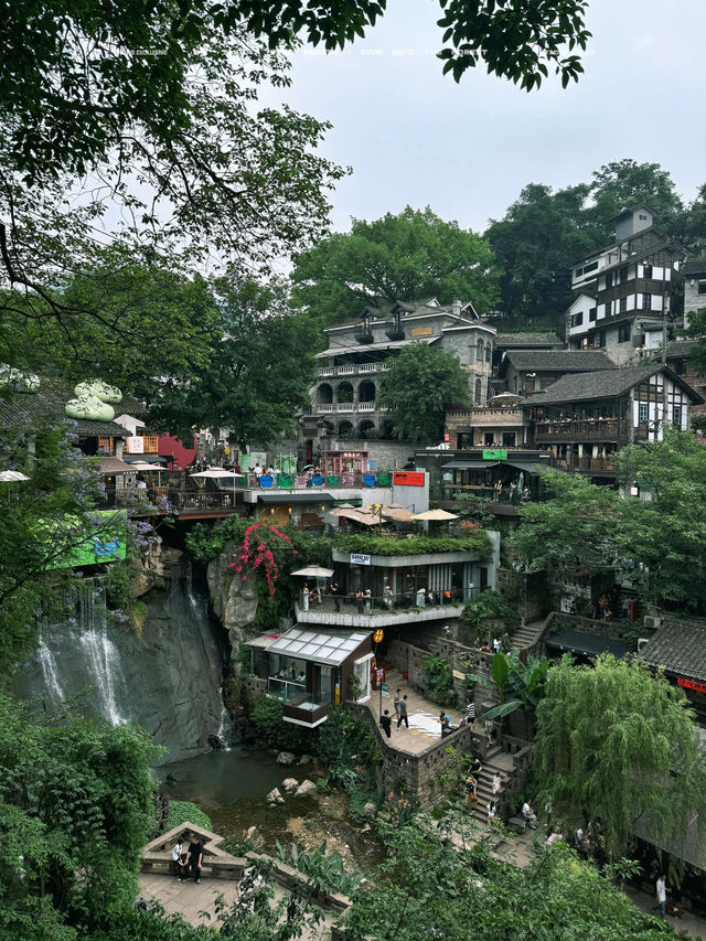 最適合過夏天嘅城市出現咗—重慶三日遊