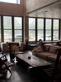 陽朔千古情景區旁,藏著一家侘寂風隱世酒店。