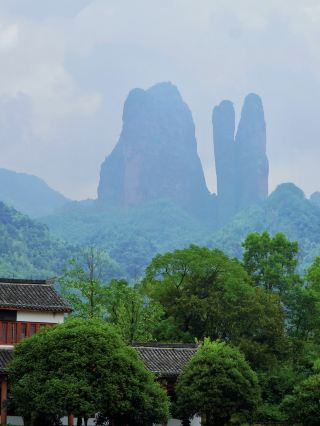 The same route as Xu Xiake, "Such beautiful rivers and mountains" are here