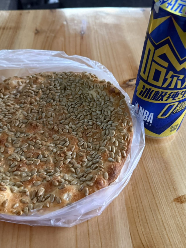 全中国の味が並ぶ屋台街