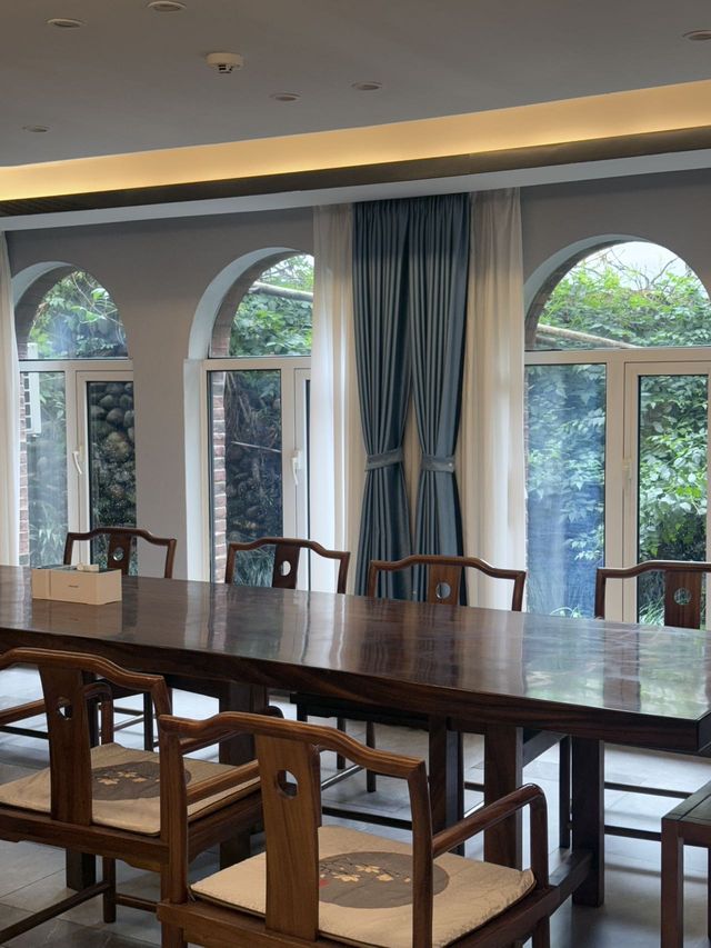 為咗去靈隱寺而訂嘅酒店…綠色含氧量100%