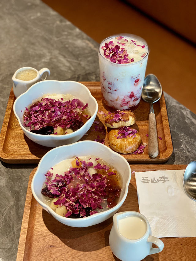 鮮菌火鍋😍