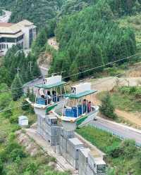19℃的雲端秘境！六盤水4天3晚深度遊：草原佛光、火把狂歡、峽谷奇觀全收錄！ 北緯26°的天然