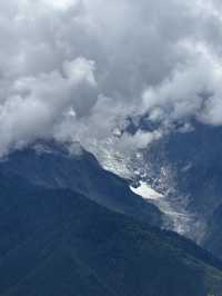 Glimpse of the Mingyong Glacier