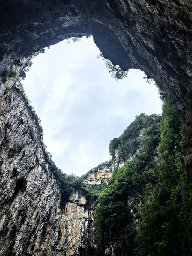 織金大峽谷——溶洞，峽谷，暗河，瀑布融為一體的奇觀