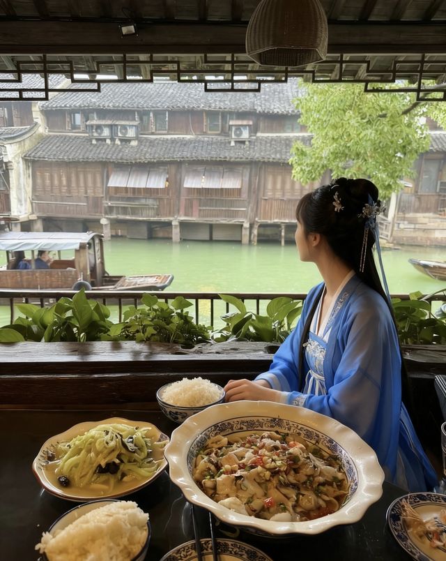 為這幾扇窗，我奔向了最憶是江南的烏鎮