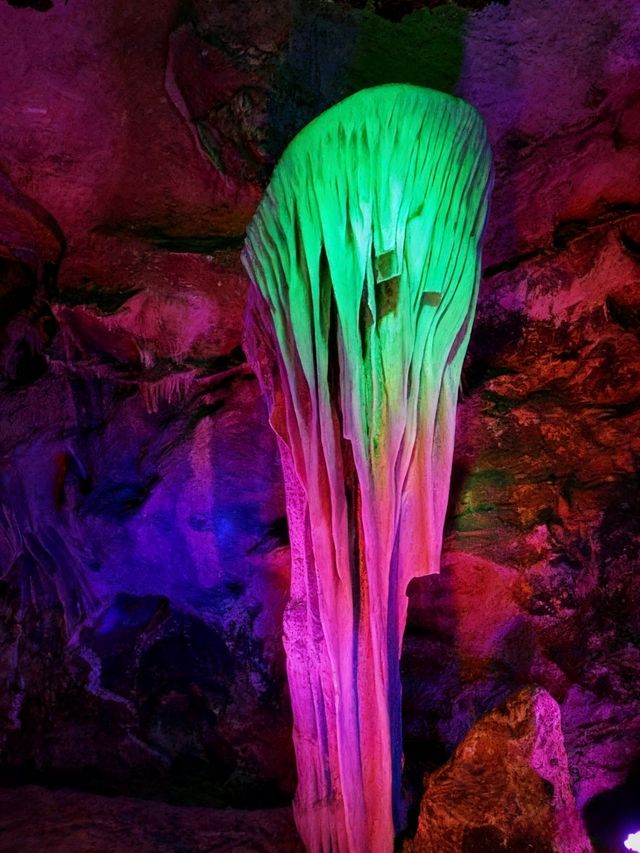 解鎖廣東的「石都仙境」!雲浮慢遊記:山水、禪意與舌尖驚喜 解鎖廣東的「石都仙境」!雲浮慢遊記:山水、禪意與舌尖驚喜