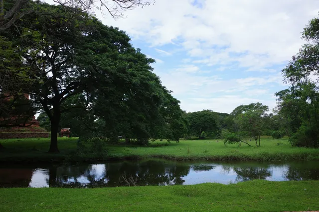 在曼谷百年車站搭火車去大城府~
