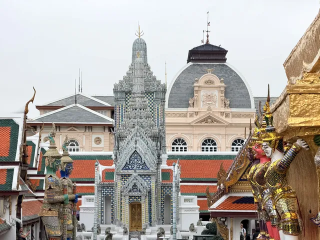 雖然今天曼谷下雨,但是還是看到了日落 雖然今天曼谷下雨,但是還是看到了日落