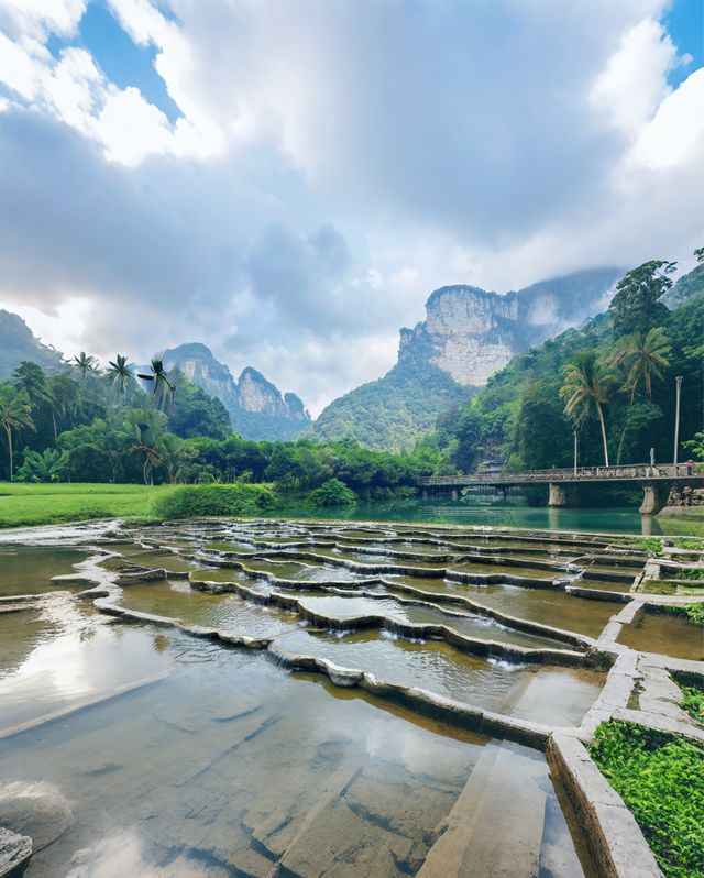 仙境德夯·別樣湘西 | 解鎖中國最高瀑布,邂逅雲端苗寨與大橋奇觀 仙境德夯·別樣湘西 | 解鎖中國最高瀑布,邂逅雲端苗寨與大橋奇觀