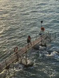 香港堅尼地城旁15min 路程西環泳棚|值得嗎