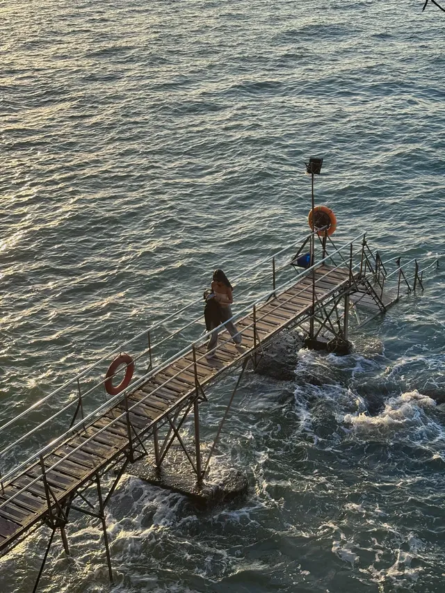 香港堅尼地城旁15min 路程西環泳棚|值得嗎 香港堅尼地城旁15min 路程西環泳棚|值得嗎