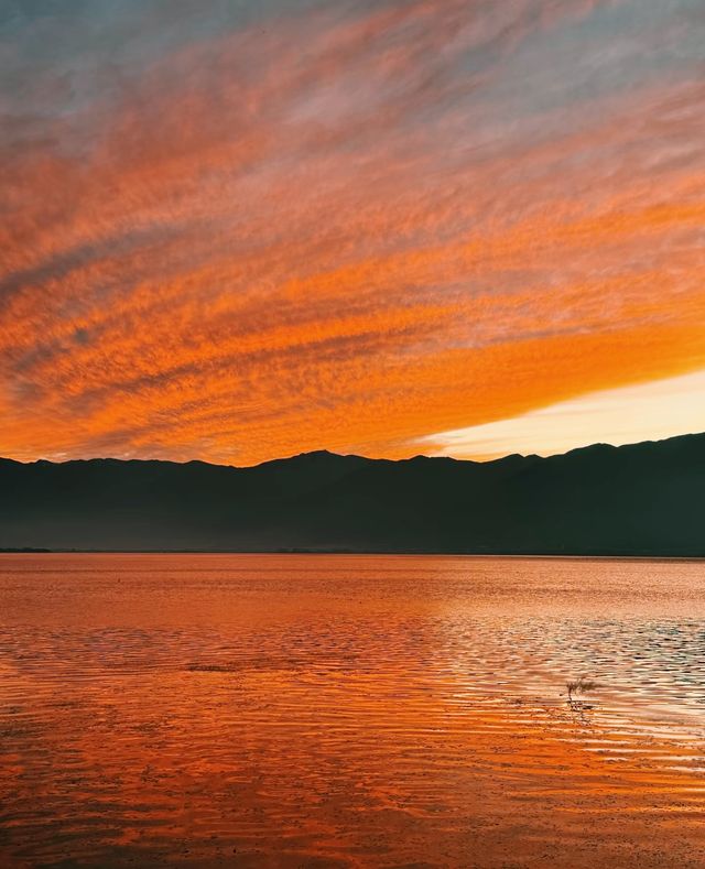 在大理,我找到了一個人少景美的晚霞秘境 在大理,我找到了一個人少景美的晚霞秘境