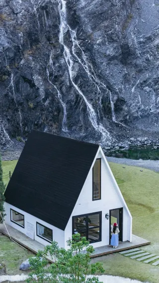 Nordic Little Iceland in Huzhou, 1h from Hangzhou to Moganshan | Waterfall Café