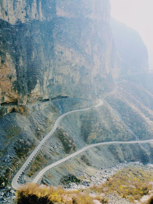 Taihang Mountain Hanging Road｜The Sky Road on the Cliff, a Human