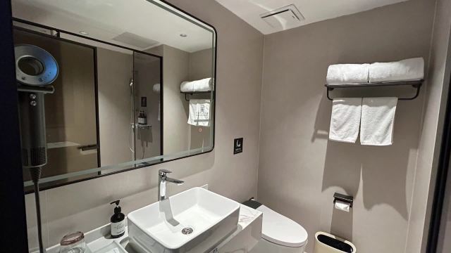 A quiet stay is the ultimate luxury for business travel