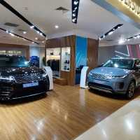 Luxury Shopping Mall in Hanoi