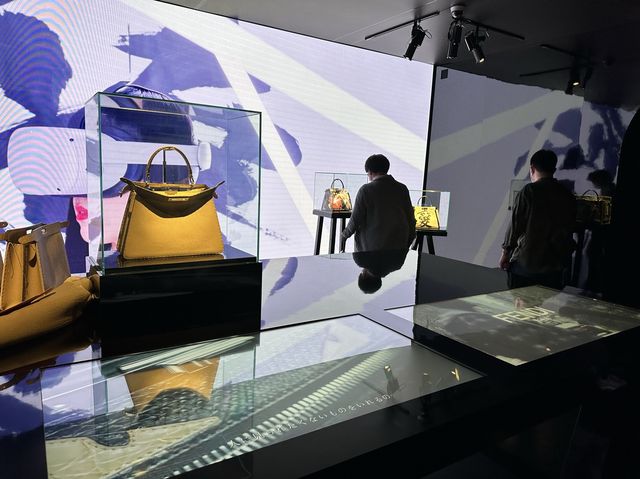 東京・表参道。期間限定のエキシビションは観光にもオススメ。『FENDI』開催『hand in hand』