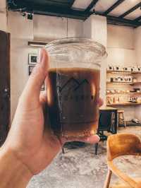 Dou brew Coffee & Craft  คาเฟ่น่านั่ง เมืองภูเก็ต 