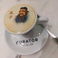 銅鑼灣Curator Cafe 有藝術打印咖啡  佈置有特色是打卡好地方