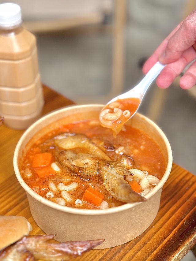 大三巴後隱世小店🍗無骨雞翼包