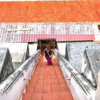 วัดมหาธาตุวรวิหาร สีสันแห่งแสงทวาราวดี
