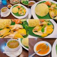 想食fusion越泰菜，好友今日就揀咗位於麗豪酒店地下既河夢Vi，Vi 乃越南語，即「味道」之意，意謂為食客帶來無窮味道～