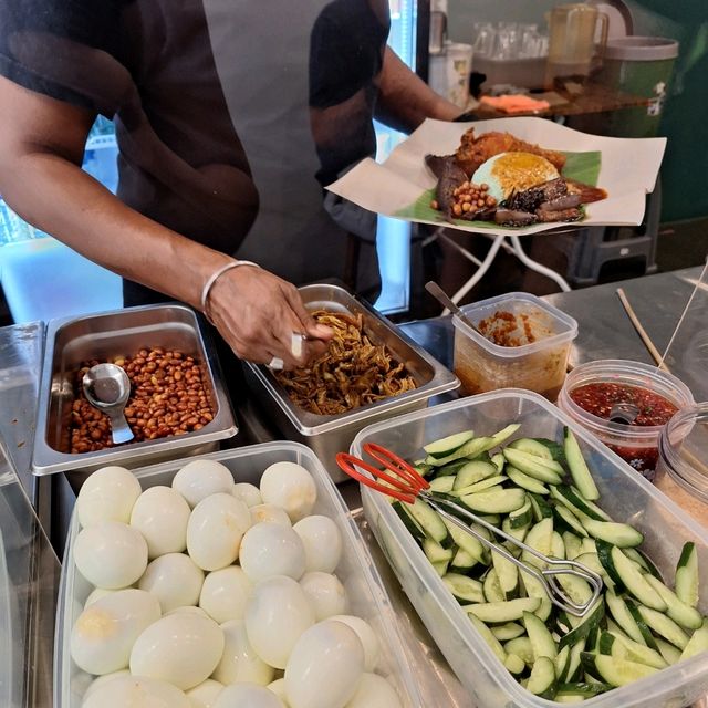 🍚 Fragrant Nasi Lemak @ Foo House