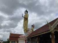 มูขอพร ‘หลวงพ่อทันใจ’ วัดพระธาตุดอยคำ