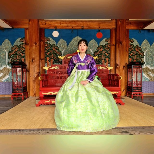 🇰🇷 Walk around Gyeongbokgung Palace in Hanbok