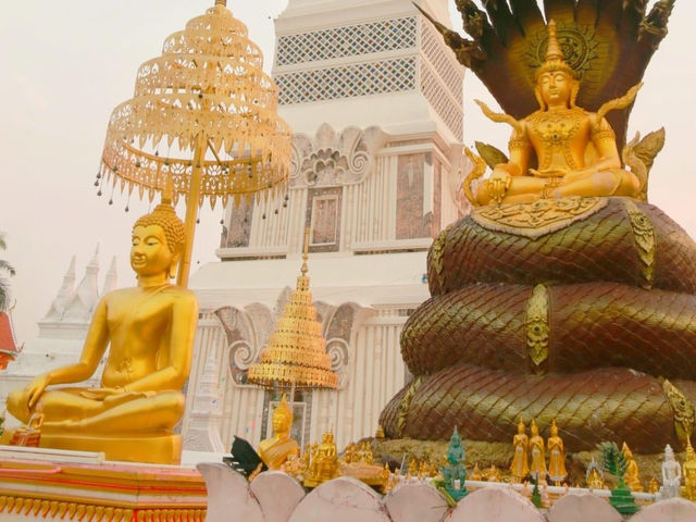 สักการะ พระธาตุท่าอุเทน พระธาตุประจำวันศุกร์