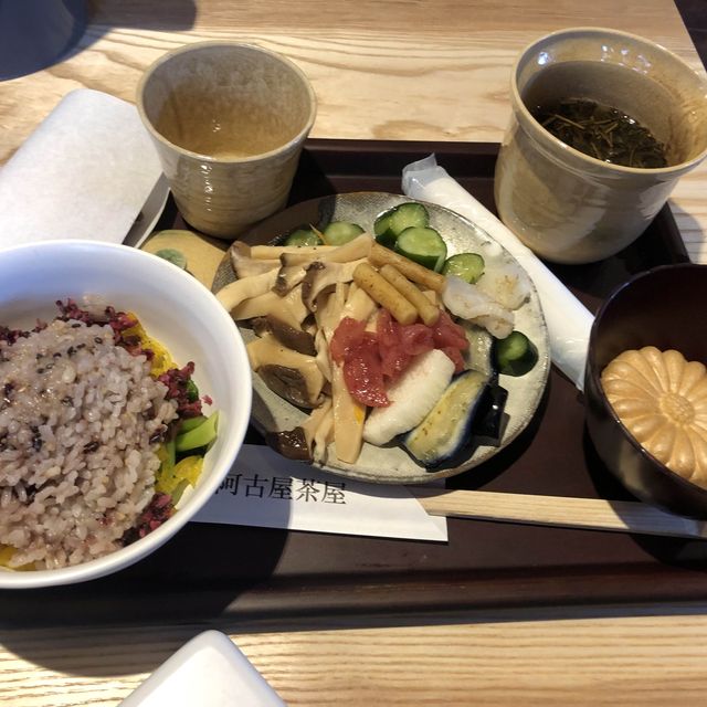 阿古屋茶屋