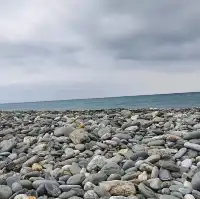 聽浪吹風堆石秘境海灘【曼波海灘】