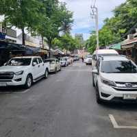 A Weekend Market In Bangkok - Chatukchak